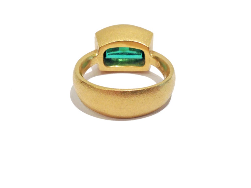 Devta Doolan One of a Kind Green Tourmaline Geometric Grid Handmade Ring In New Condition In Dallas, TX