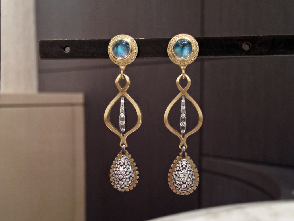 Reversible and Detachable Moonstone Diamond Stud Drop Earrings In New Condition In Dallas, TX