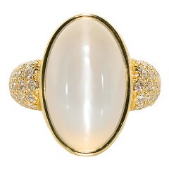 SUSAN SADLER White Cat's-Eye Moonstone Ring