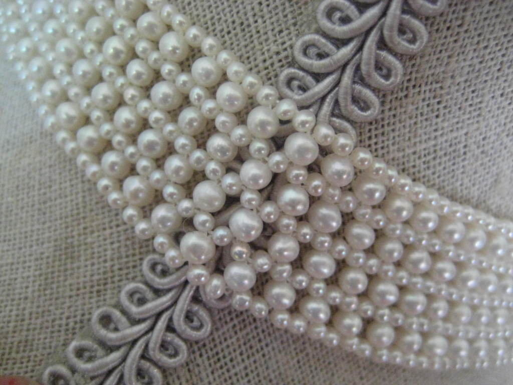 Women's Wide Woven Pearl 