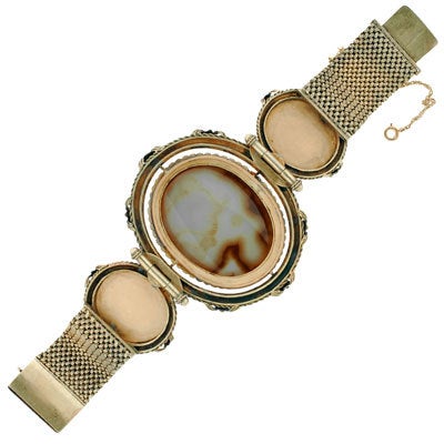 Victorian Hard Stone Cameo & Natural Pearl Gold Bracelet 4