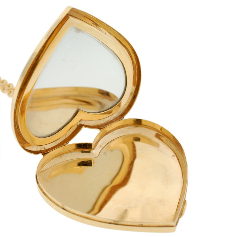 TIFFANY & CO. Gold Heart Compact with Chain 2