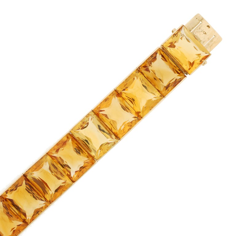 Art Deco French Vibrant Citrine Link Bracelet In Excellent Condition In Narberth, PA