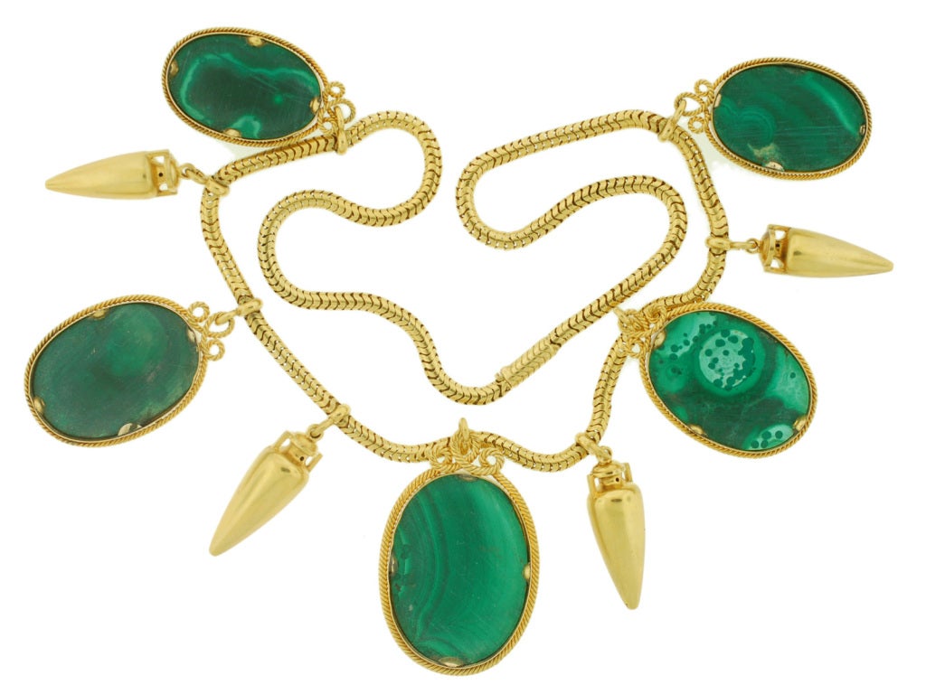 Victorian Malachite & Gold Urn Necklace In Excellent Condition In Narberth, PA