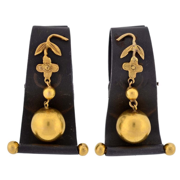 MARSH & CO. 1950s Blackened Steel and Gold Clip Earrings For Sale