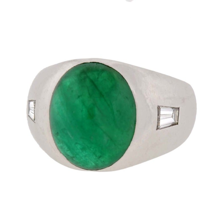 Retro 5.00 Carat Natural Emerald Cabochon and Diamond Ring In Good Condition In Narberth, PA