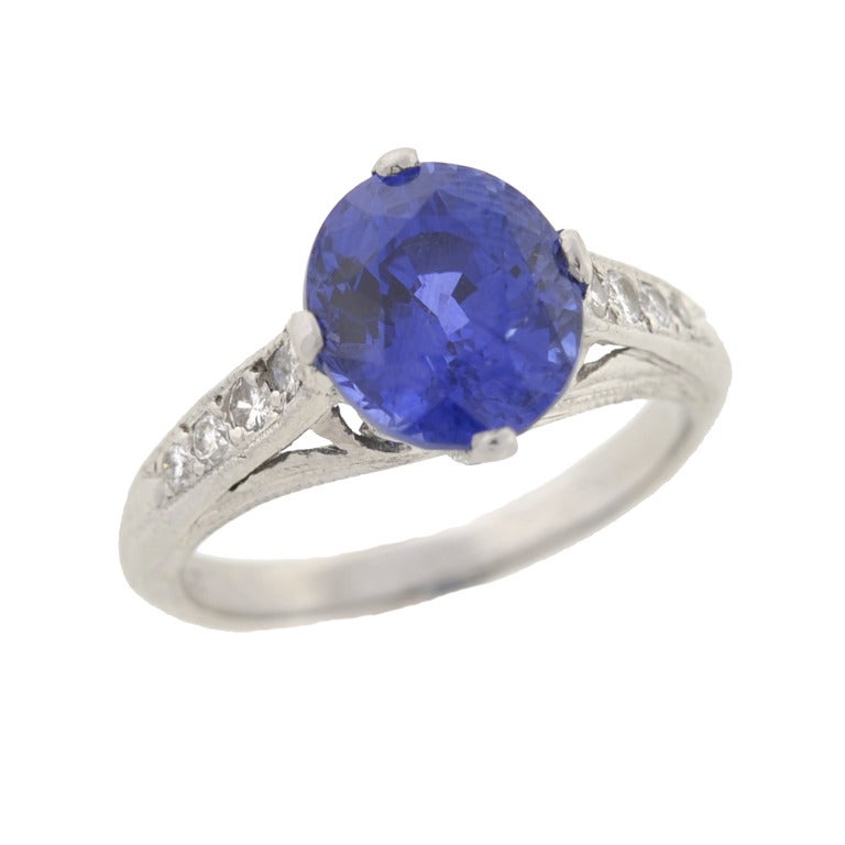 Contemporary Ceylon Sapphire Diamond Ring 1