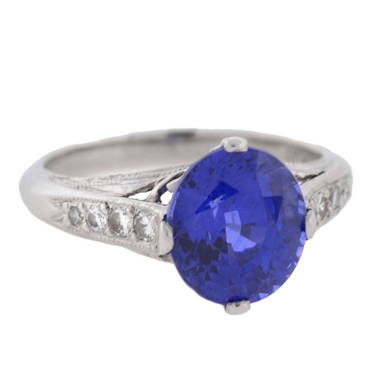 Contemporary Ceylon Sapphire Diamond Ring