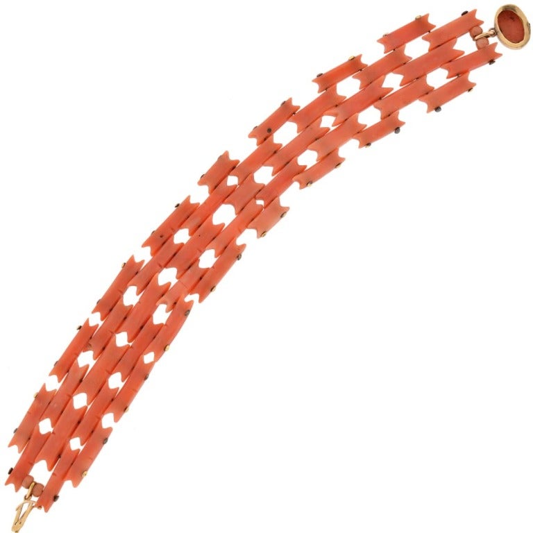 Art Deco Carved Natural Coral Link Bracelet 2