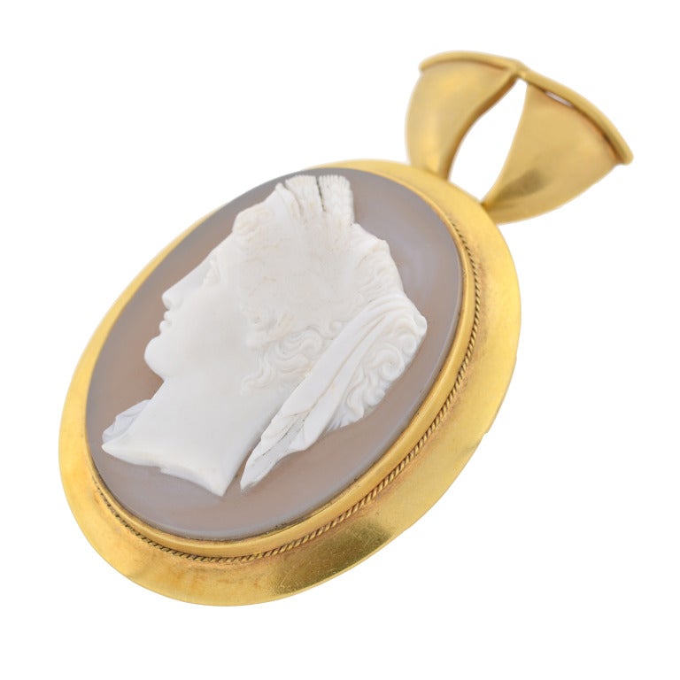 Victorian Impressive Hand Carved Sardonyx Cameo Pendant In Excellent Condition In Narberth, PA