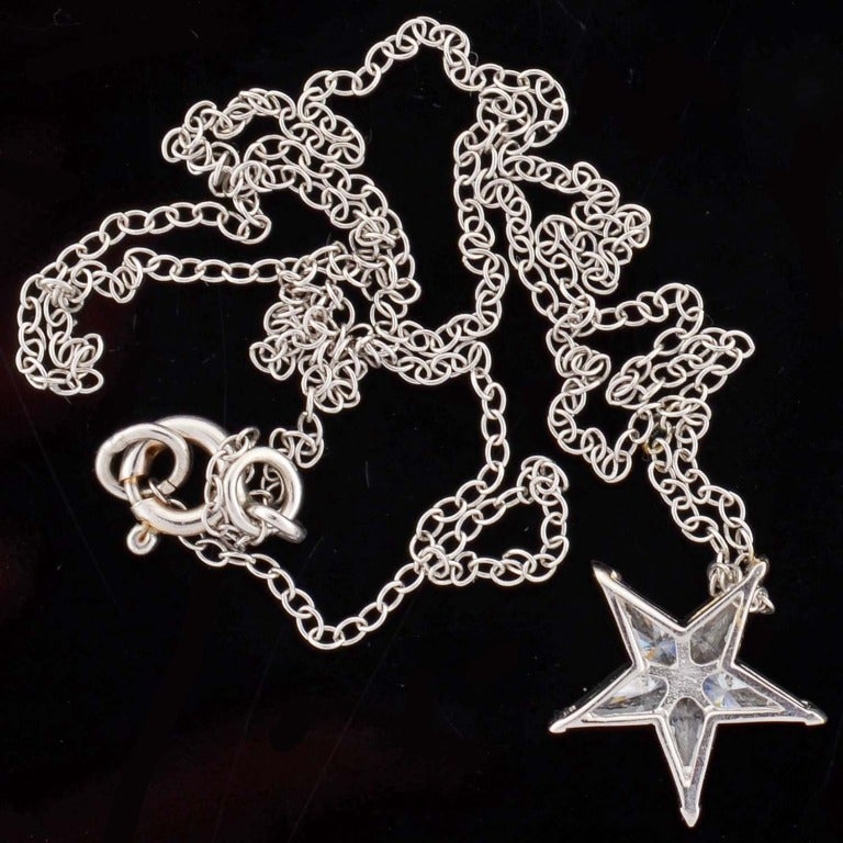 Contemporary Kite Cut Diamond Star Pendant 1.15ctw In Excellent Condition In Narberth, PA