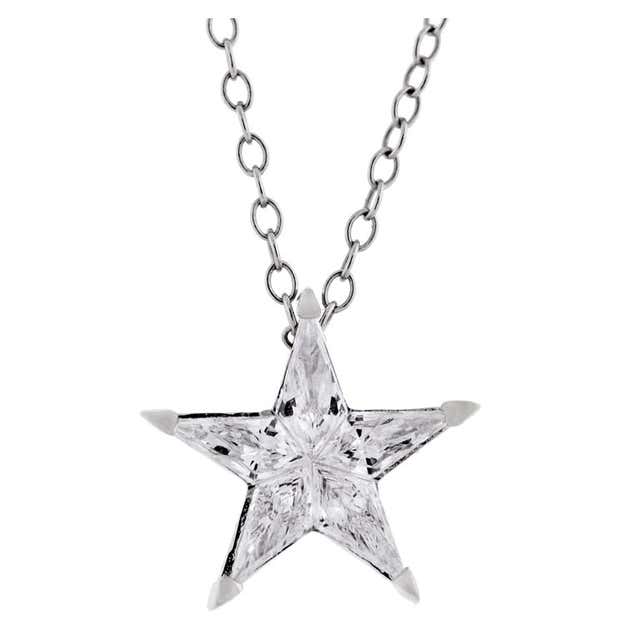 Contemporary Kite Cut Diamond Star Pendant 1.15ctw at 1stDibs