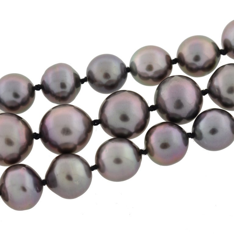 Contemporary Tahitian Pearl Necklace with Diamond Clasp 10-13mm In Excellent Condition In Narberth, PA