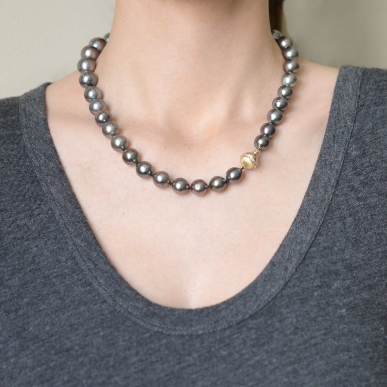 Contemporary Tahitian Pearl Necklace with Diamond Clasp 10-13mm 5