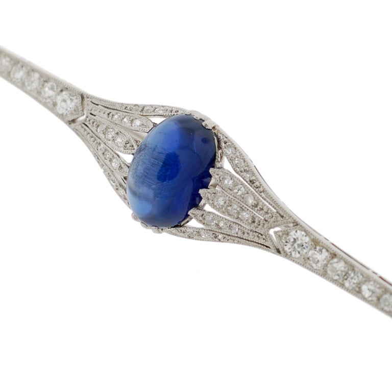 Edwardian Ceylon Sapphire & Diamond Platinum Bar Pin In Excellent Condition In Narberth, PA