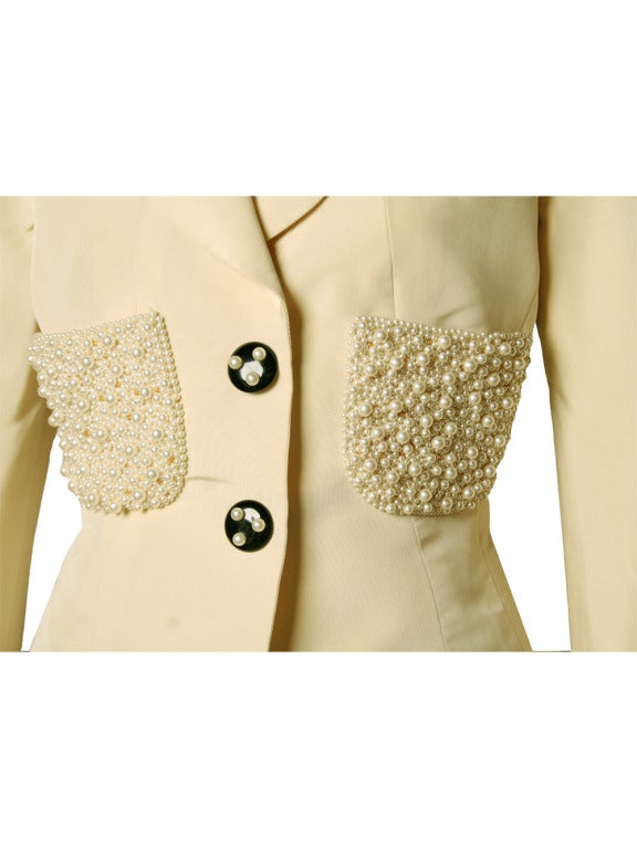 Women's Chanel Cream Silk Suit with Pearl Pockets For Sale