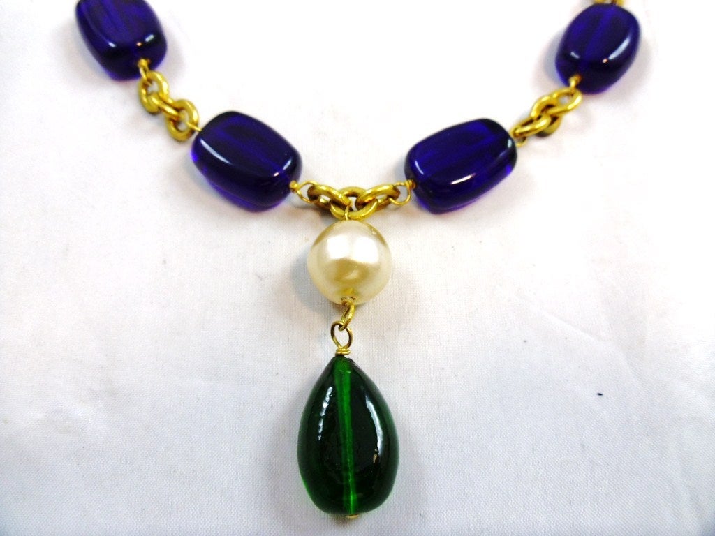 Chanel Sapphire Glass Emerald Tear Drop Necklace For Sale 1