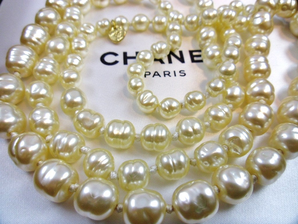 CHANEL Champange Baroque Pearl 44