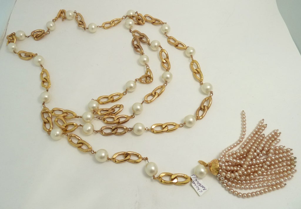 Women's Vintage Chanel Faux Pearl Necklace/ Belt For Sale