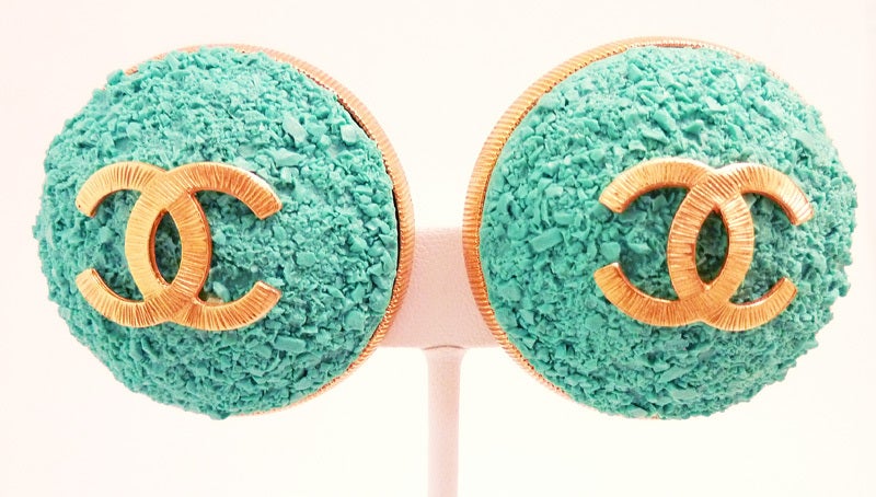 Women's Vintage Signed Chanel 93C Dimensional Dome Earrings For Sale