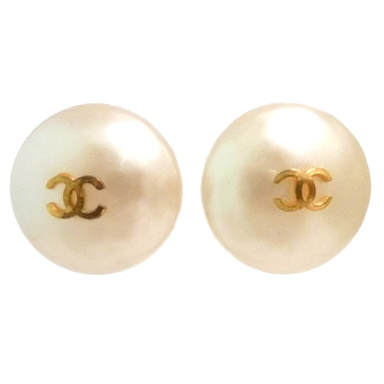 Vintage Season 26 Signed Chanel Faux Pearl Earrings For Sale