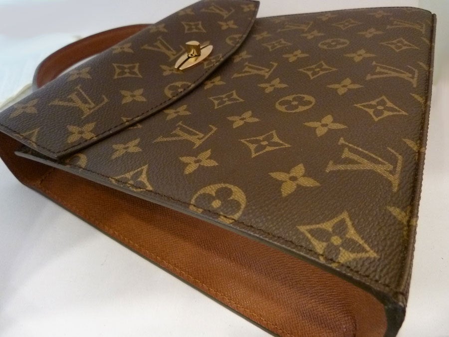 Women's Vintage Louis Vuitton Hand Bag For Sale