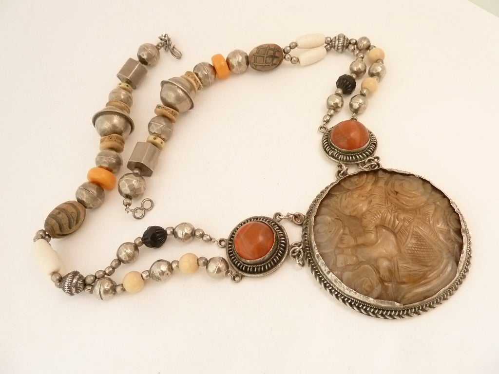 Women's Vintage Carved Jade, Agate & Amber Pendant Necklace For Sale