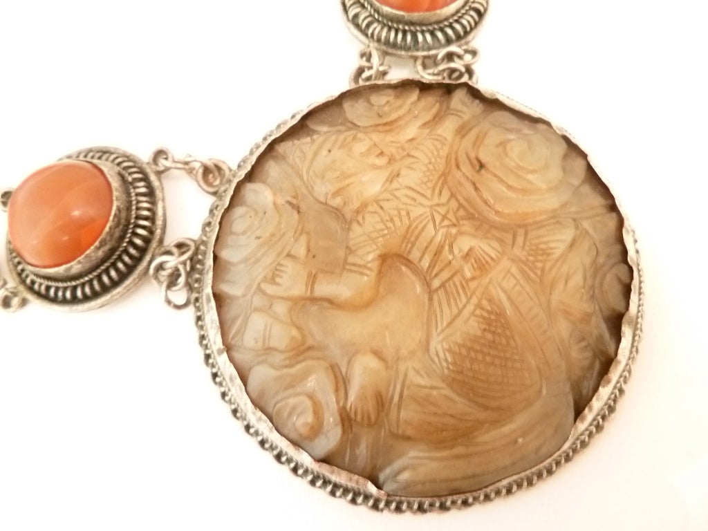 Vintage Carved Jade, Agate & Amber Pendant Necklace For Sale 1