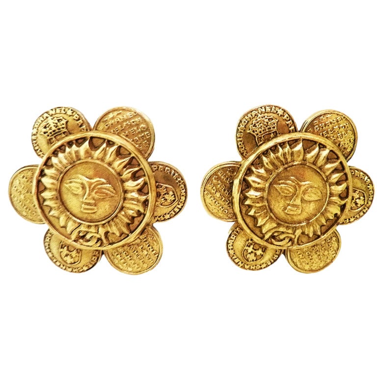 Chanel 28 Vintage Signed “Sunflower“ Earrings For Sale