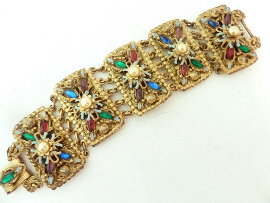 Vintage Alexander Korda Style Bracelet Charm Bracelet Gold Gilt Brass Head Bracelet Shriner Moroccan Sword Unsigned Thief of Bagdad RARE