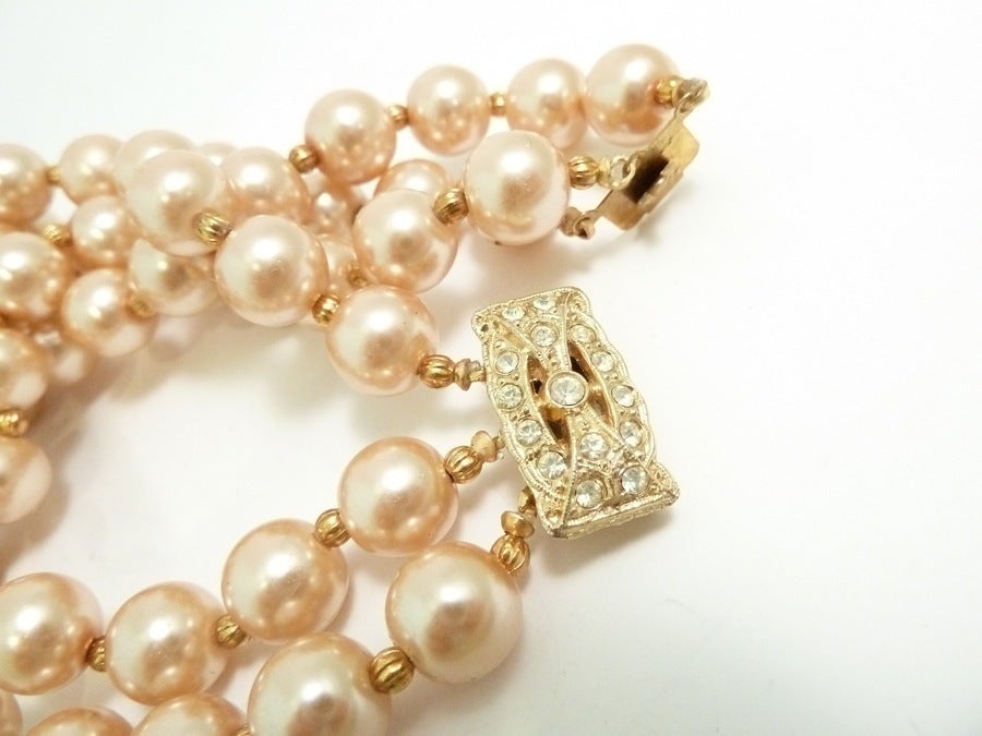 Men's Vintage Multi-Strand Pink Faux Pearl Pendant Necklace For Sale