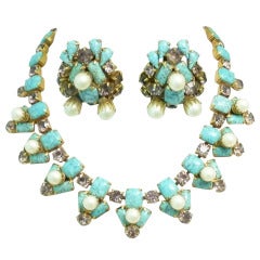 Stunning Vintage Schreiner turquoise Necklace & Earrings