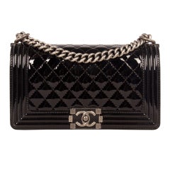 Chanel Junge Tasche aus Lackleder