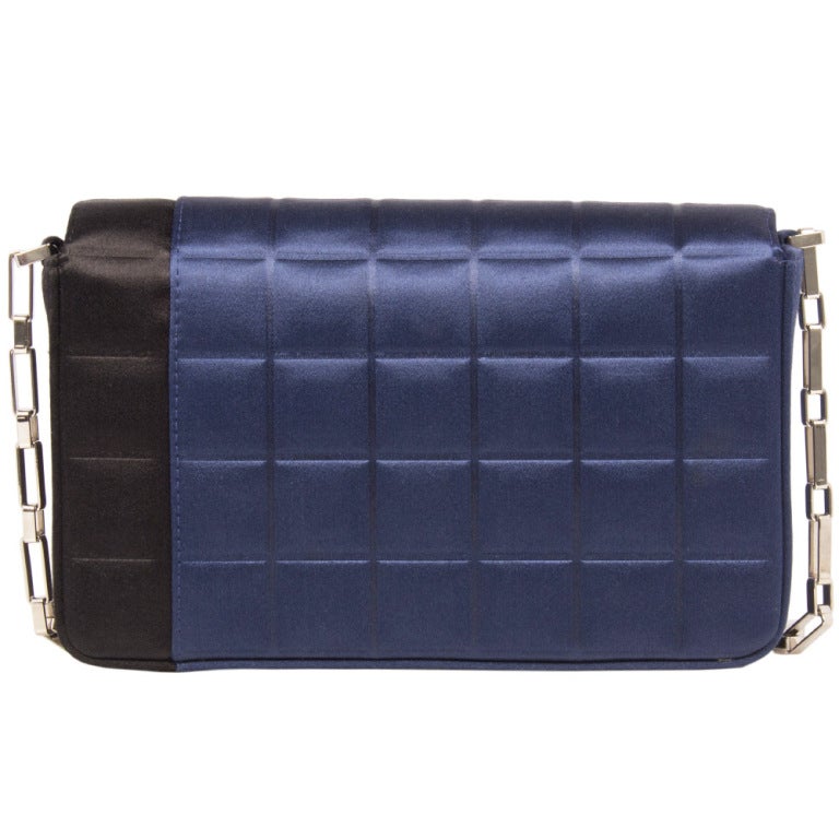 Women's Chanel Satin Shoulder Bag