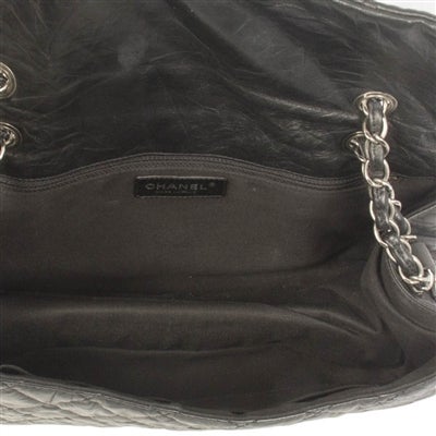 Chanel 2.55 Shoulder Bag 2
