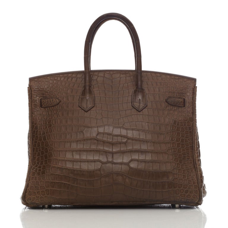 Hermes 35cm Crocodile Birkin Bag In Excellent Condition In London, GB