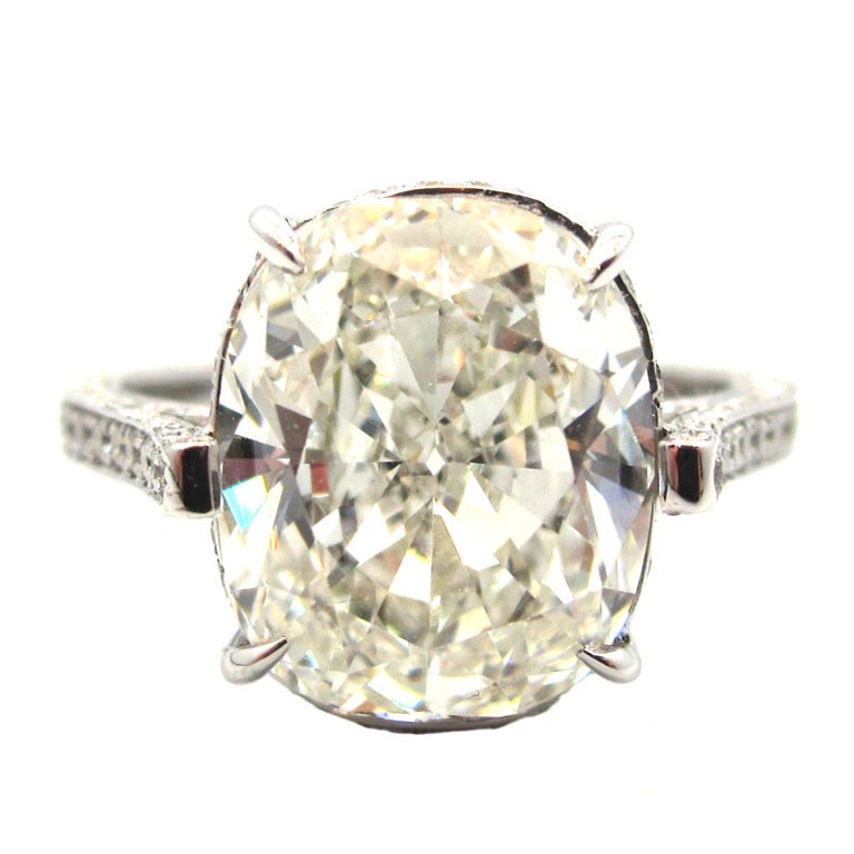 Exquisite GIA 4::11 Ct Cushion Cut Diamant Verlobungsring