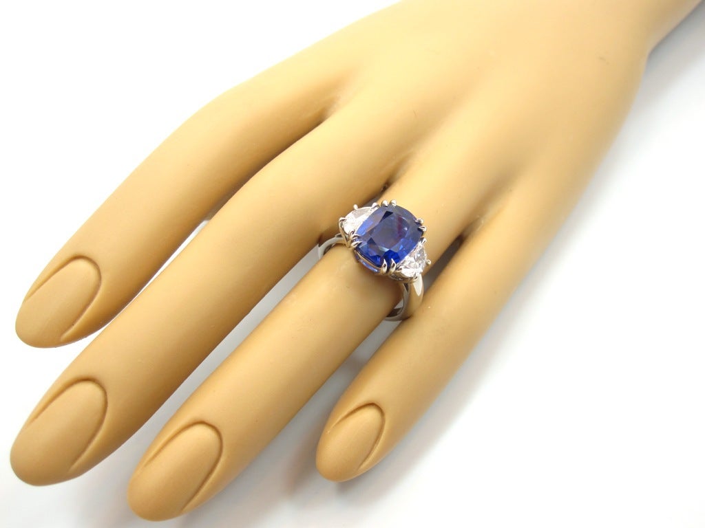 Exquisite 5.23 Ct. Natural Kashmir Sapphire & Diamond Ring 4