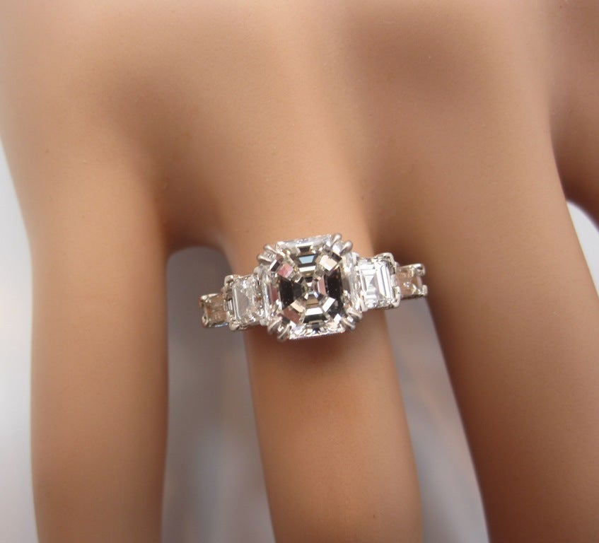 What is an asscher cut diamond engagement rings