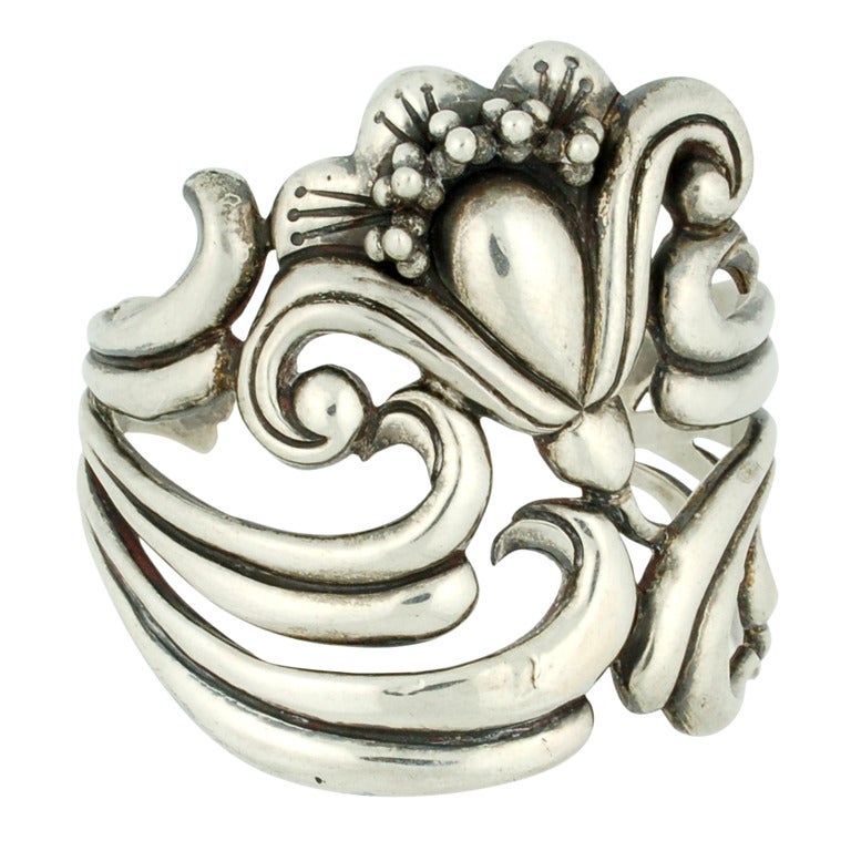 Mexican Repousse Sterling Silver Cuff Bracelet 1940's For Sale