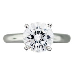 1.75 Carat Round Brilliant Cut Engagement Ring in Platinum
