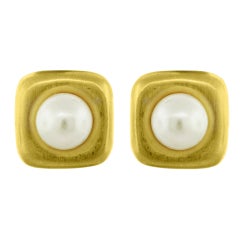 ANGELA CUMMINGS 18k Yellow Gold and Pearl Ear-clip Earrings