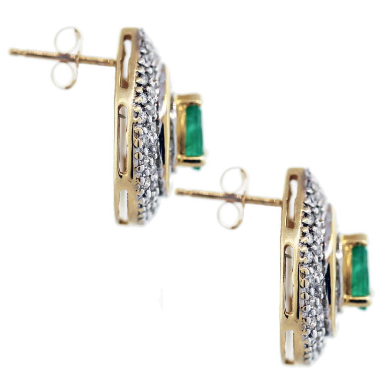 Style: 14K Yellow Gold Diamond and Emerald Earrings
Material: 14K Yellow Gold
Measurements: 1/2