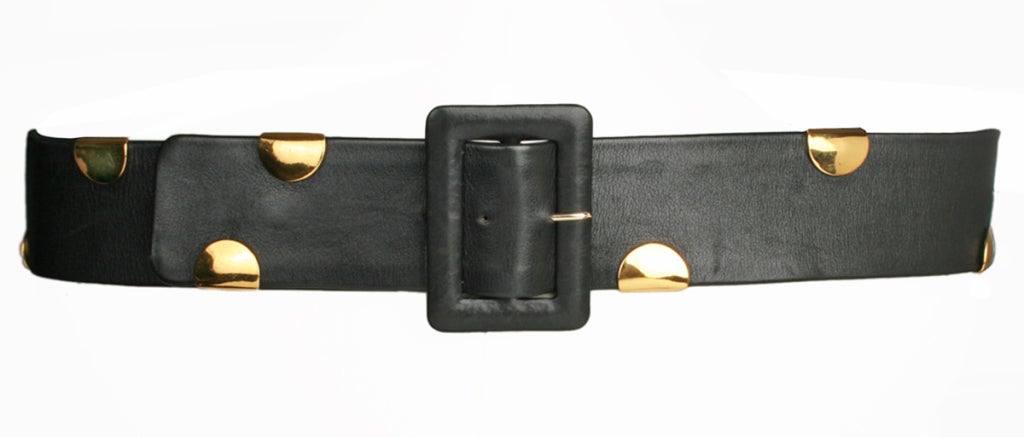 CHANEL Belt with Leather, Chains and Coins In Excellent Condition In Chicago, IL