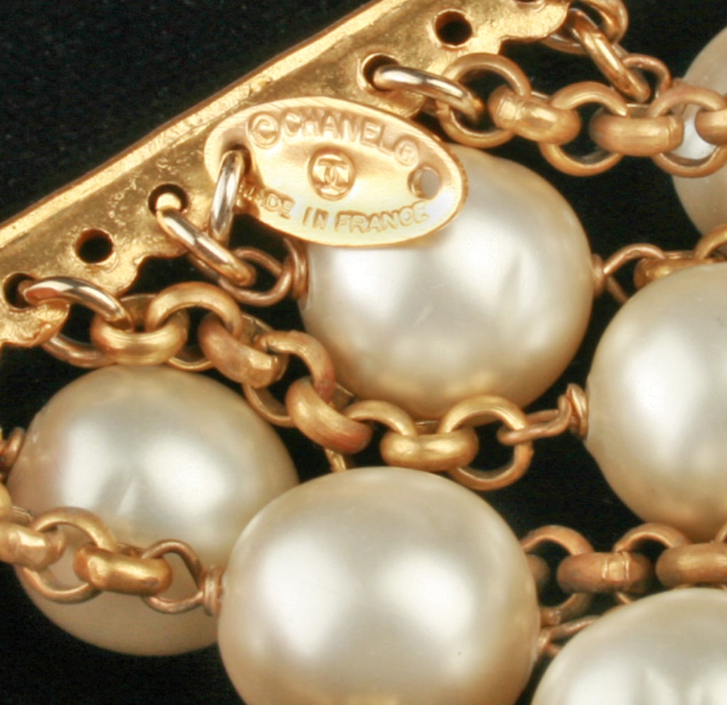 Ten Strand CHANEL Pearl Bracelet For Sale 2
