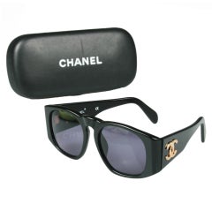 Retro CHANEL Sunglasses