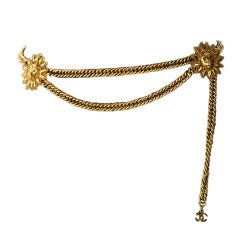 Vintage Chanel Gold Chain Belt with Lion Head Medallions 3