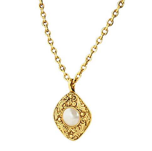 Vintage Chanel Gold Necklace with Intricate Pearl Pendant For Sale