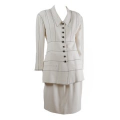 Karl Lagerfeld 2p. Jacket & Skirt Suit-Creme Crepe w/Black Top Stitching 6