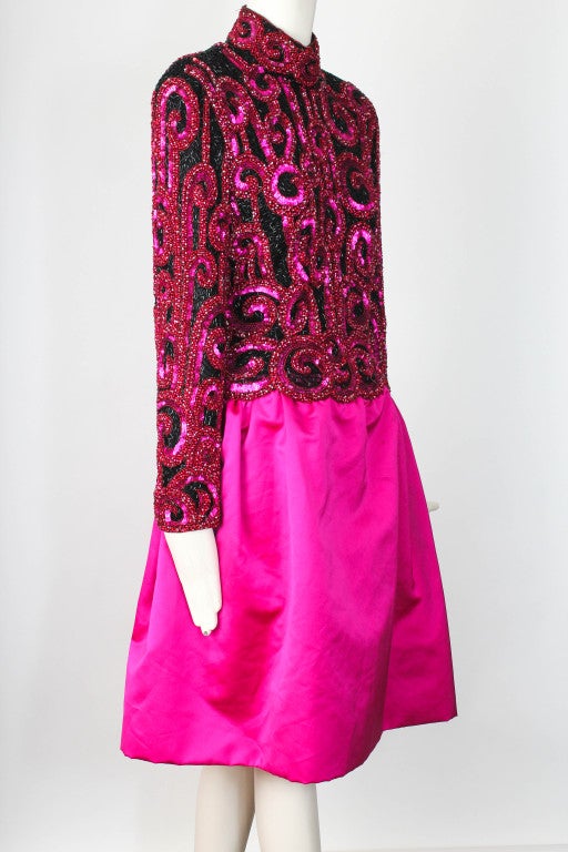 Bob Mackie Fuchsia Beaded Evening Gown In Excellent Condition In Boca Raton, FL
